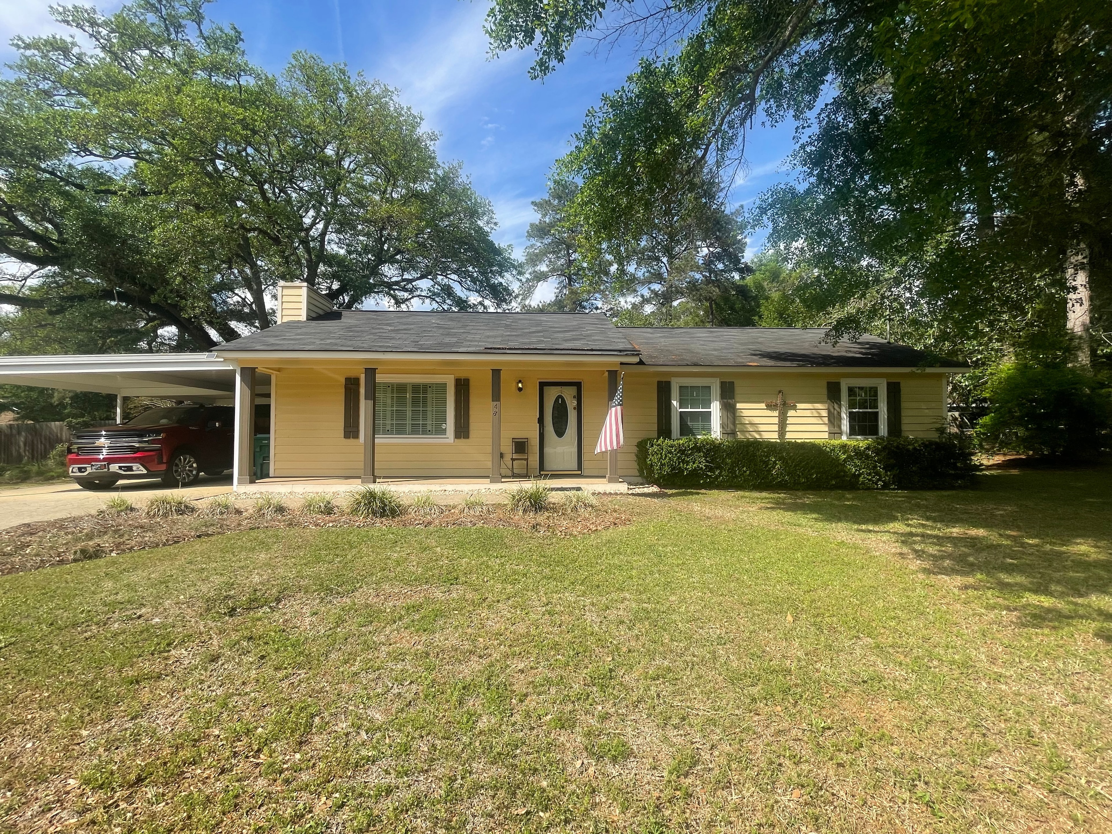 148 Pelham Dr